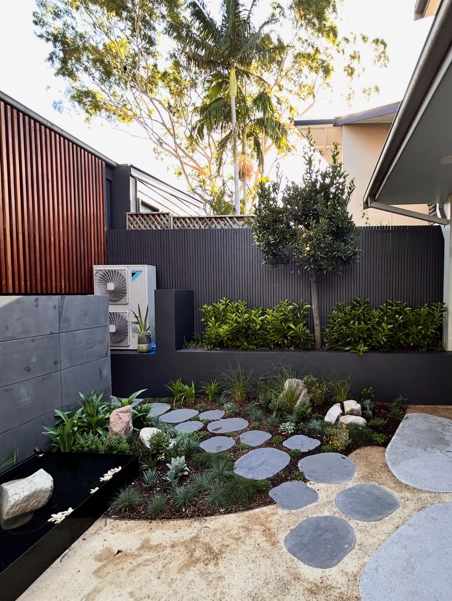 Courtyard render and stonework